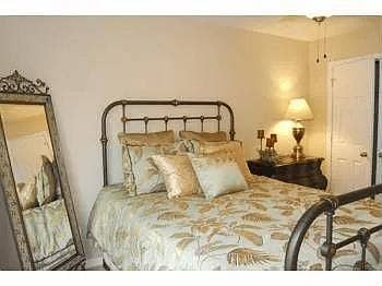 Michelle's Extra Room for Rent