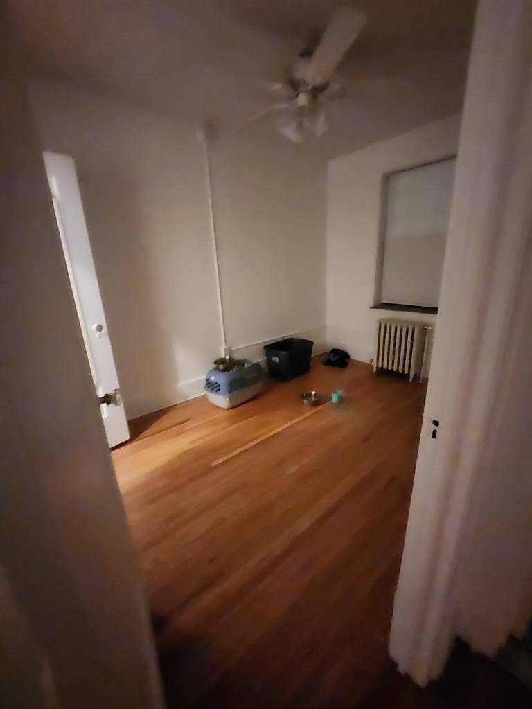 1 room in cozy apartment