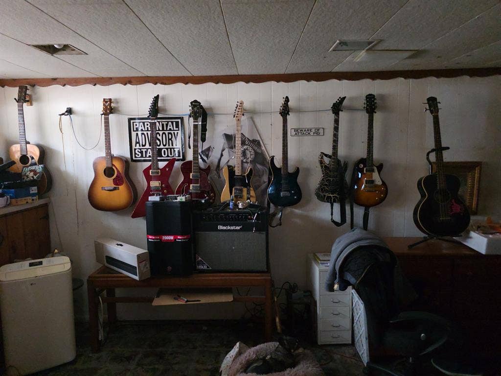 Furnished room Newport Hills