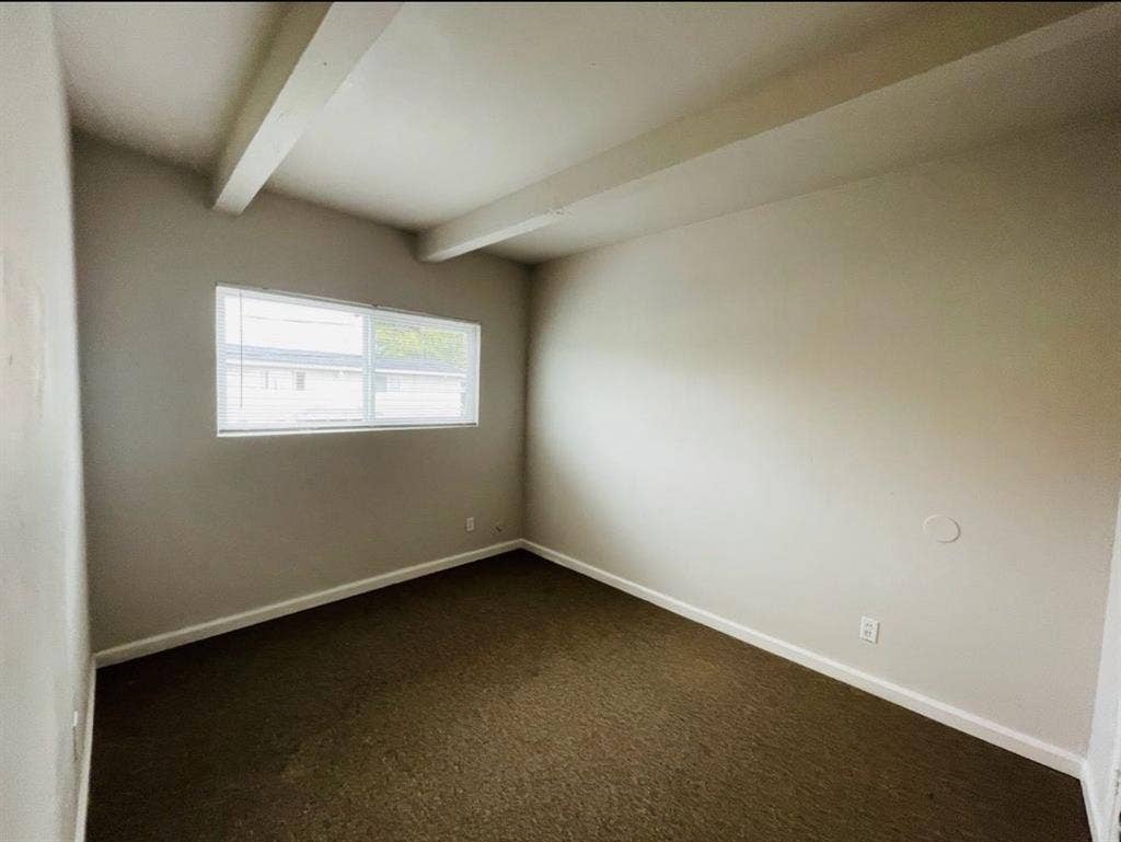 Rento habitación a Mujer Respondabl