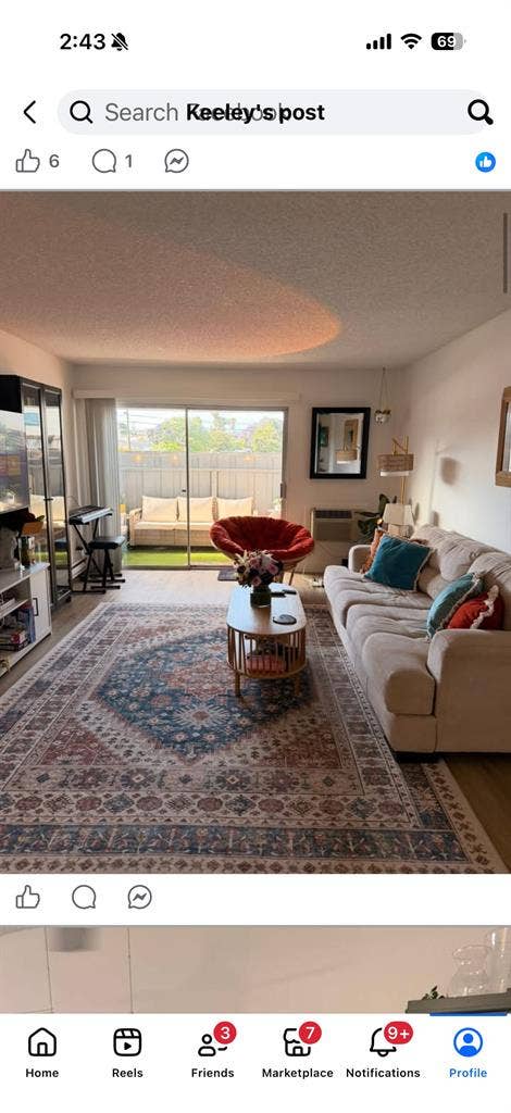 Room in PB Apartment!
