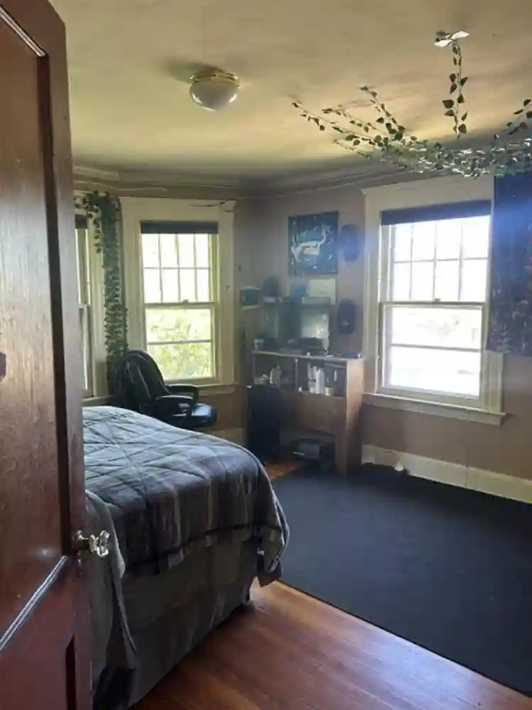 LGBT+ Friendly Home- Large Room