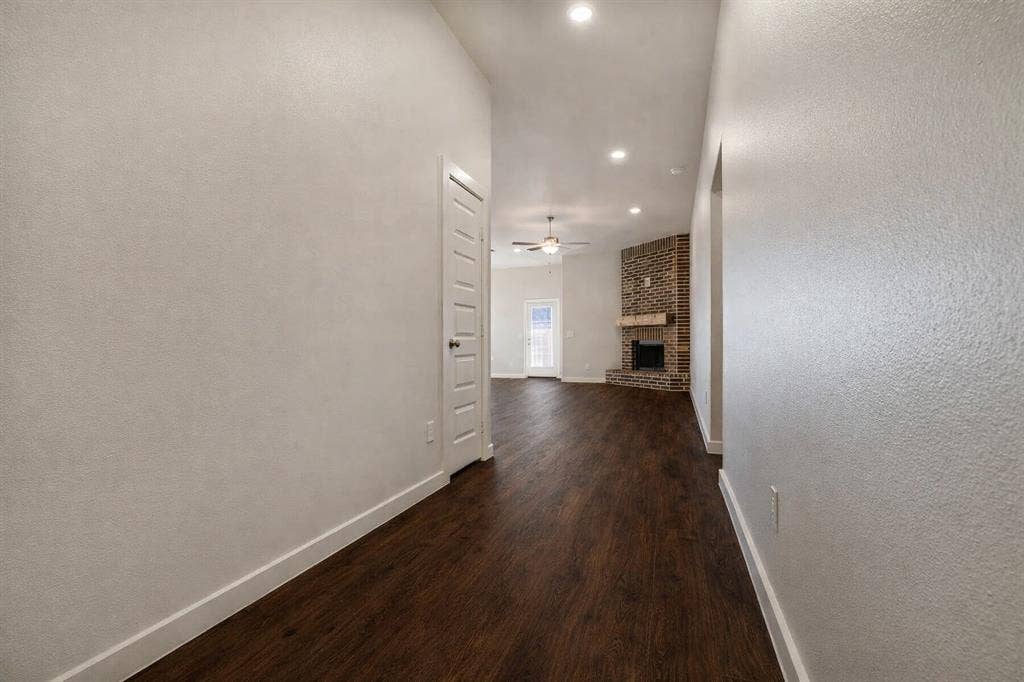 3 nice furnished rooms in new home