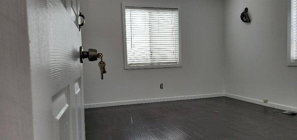 Master Bedroom w/ Private Bath