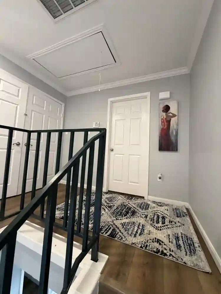 Room for rent (roommate)
