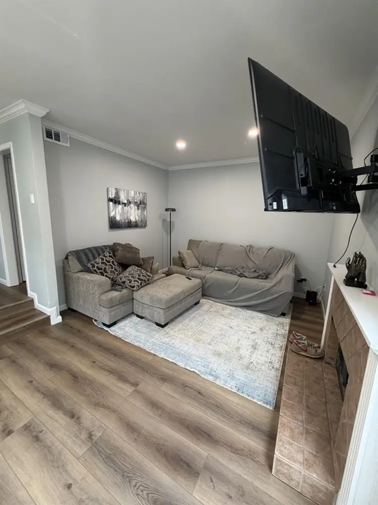 Room for rent (roommate)