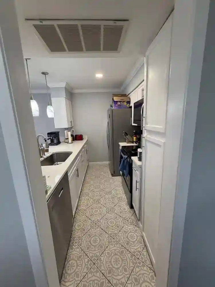 Room for rent (roommate)