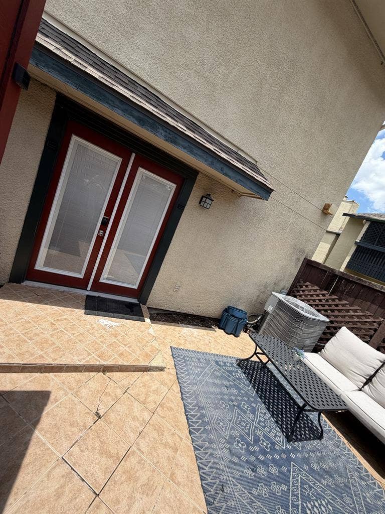 Room for rent (roommate)