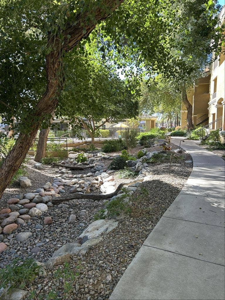 lease transfer/apartment available