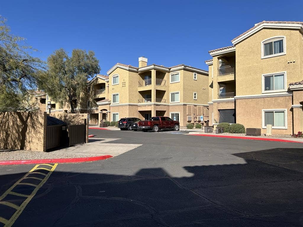 lease transfer/apartment available