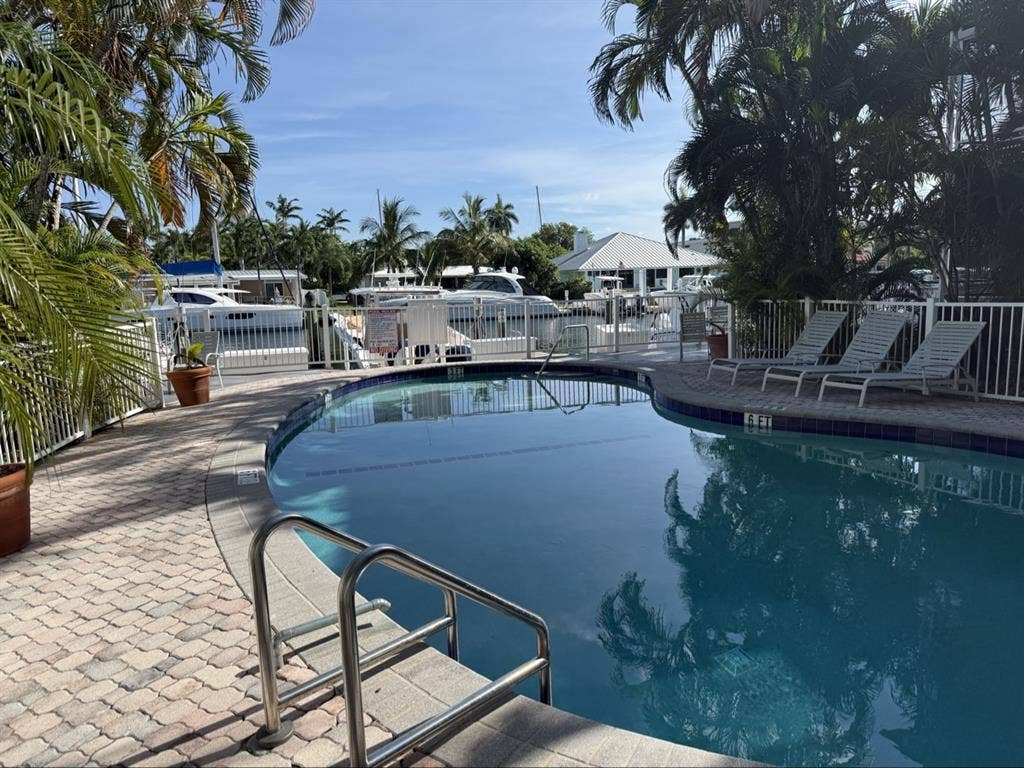 Room for rent Fort Lauderdalee