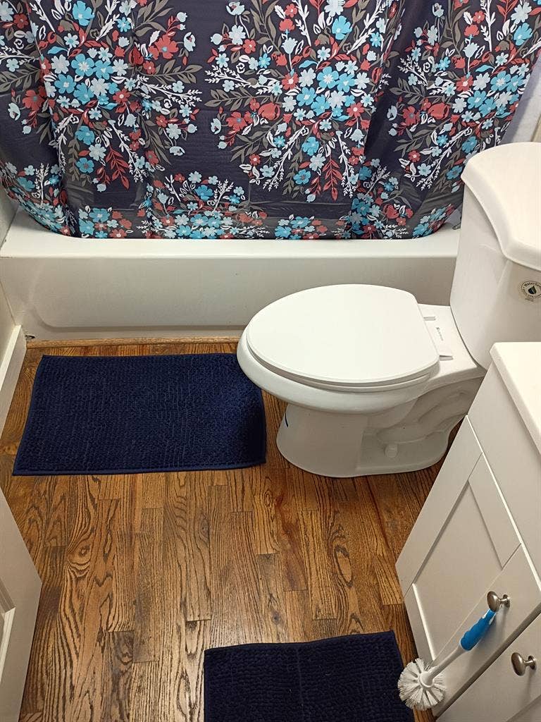 Roommate wanted
