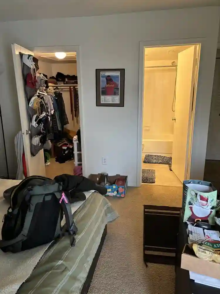 ROOMATE WANTED - $1000 / Month