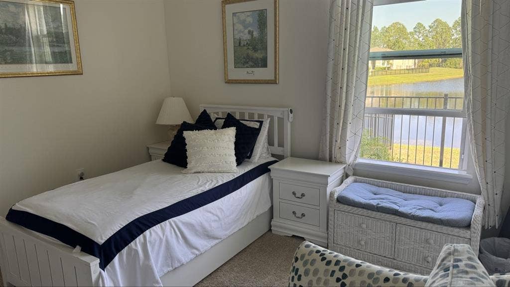 Harmony House - 1 or 2 rooms/baths