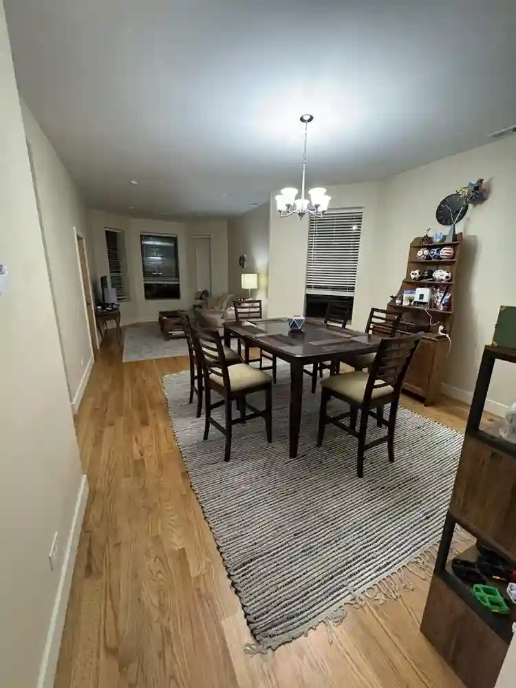 Roommate for Open Room Bridgeport