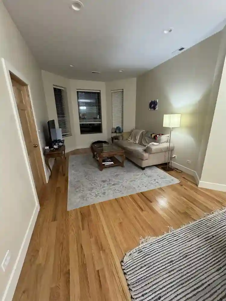 Roommate for Open Room Bridgeport