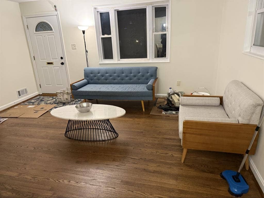 Large Room in Rockville