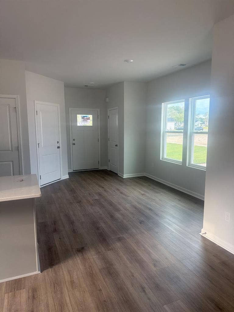 Searching for roommate!