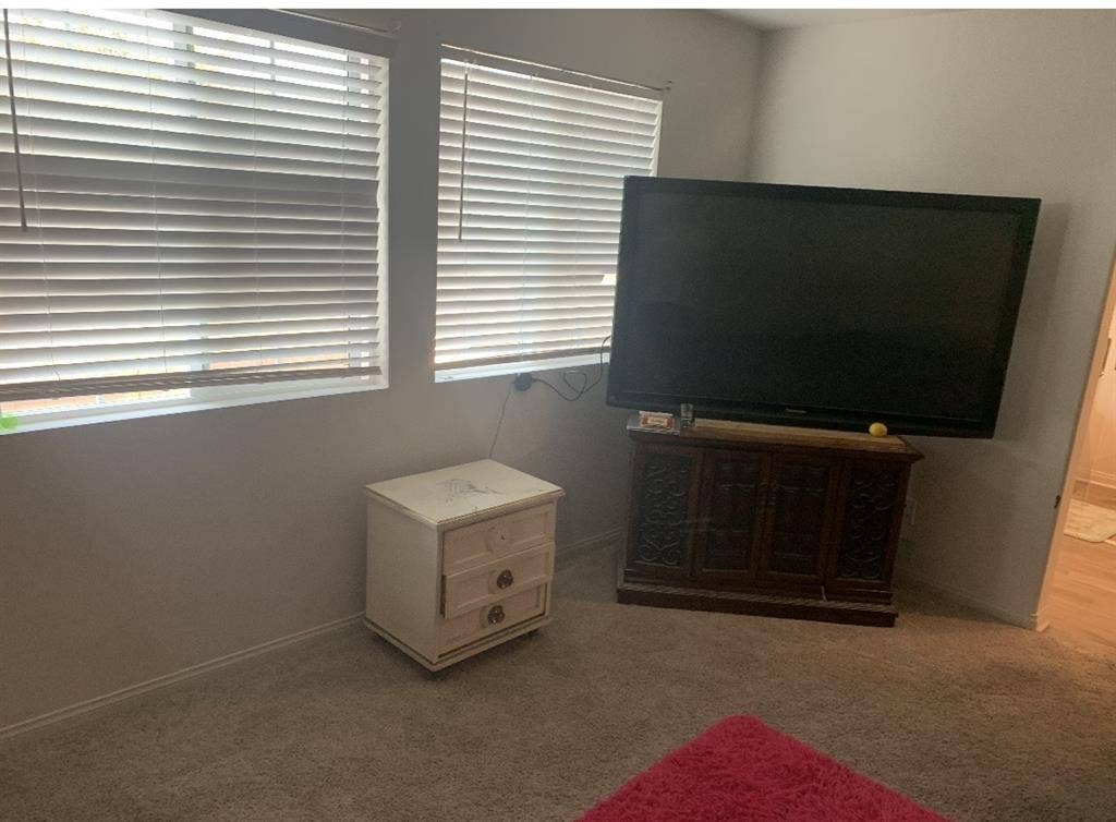 Renting my master bedroom