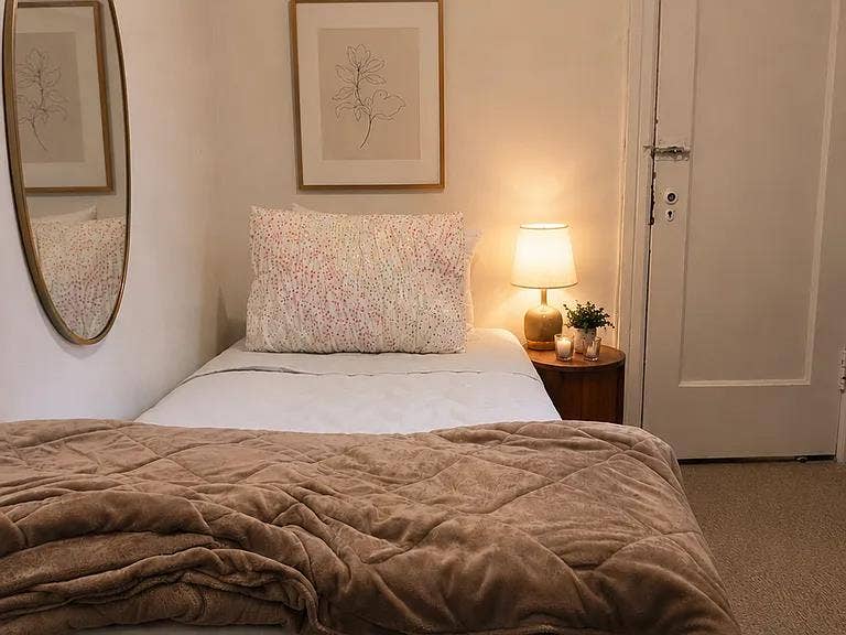 Luxury Pre-War Townhouse Bronx 5BR
