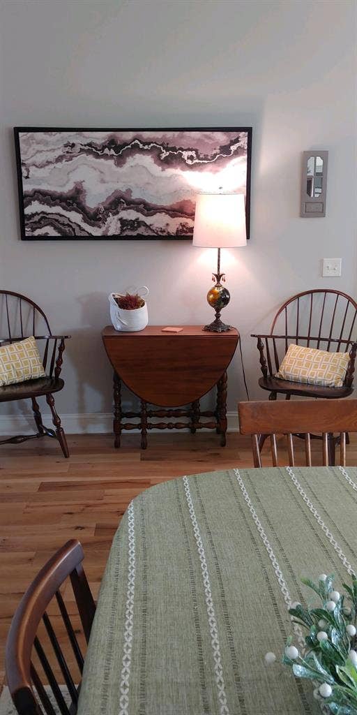 Charming, Furnished Room for Rent