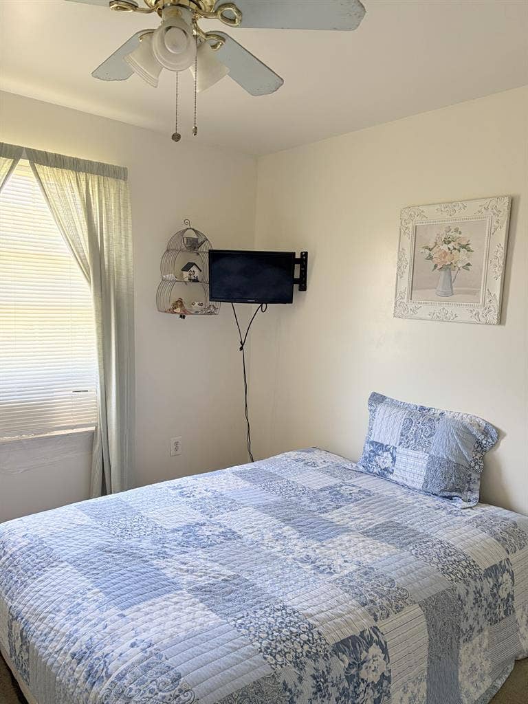 Room for Rent for a quite Tenant