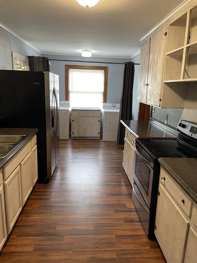 Room for rent very close to campus