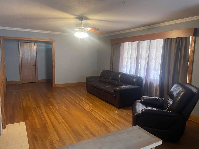 Room for rent very close to campus