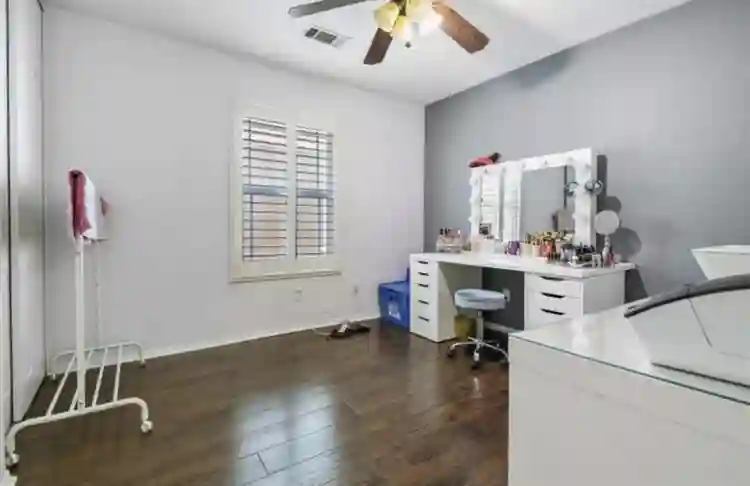 Private 1st floor 1bd/1 bath