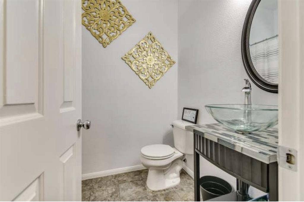 Private 1st floor 1bd/1 bath