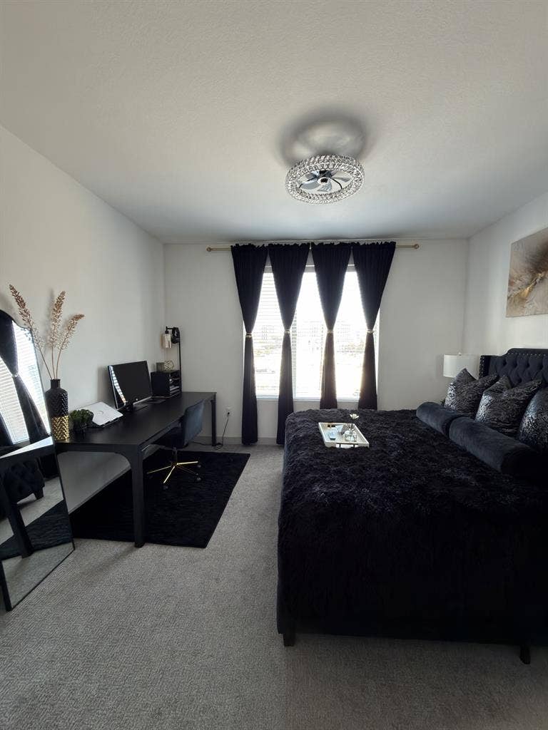 Luxury FURNISHED King Room & Bath