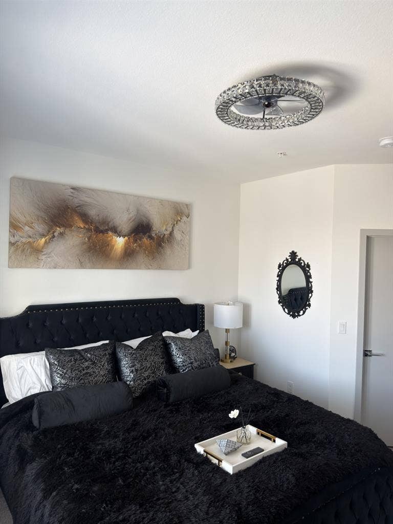 Luxury FURNISHED King Room & Bath