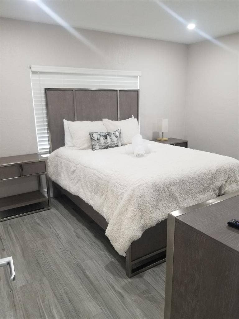 2 bedroom home near Wynwood