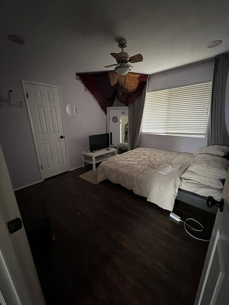 2 Bedrooms