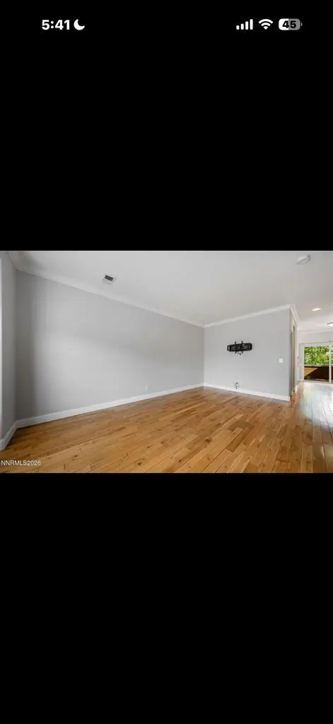 Private room with en suite bathroom