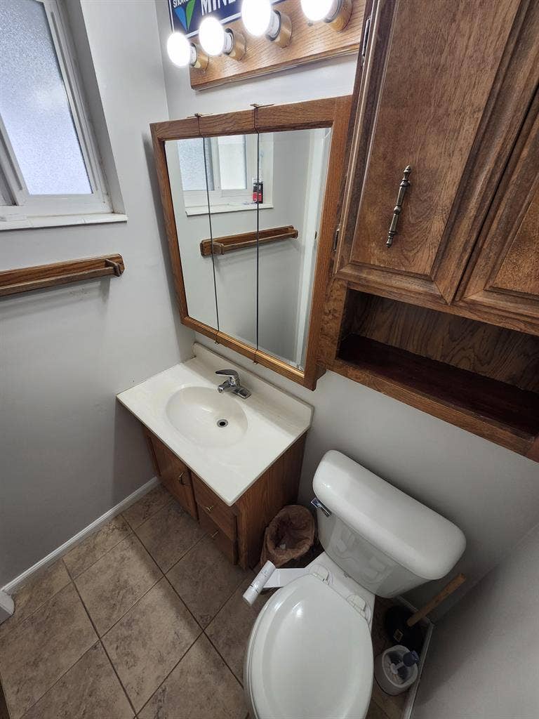 Looking for roommate house of 4