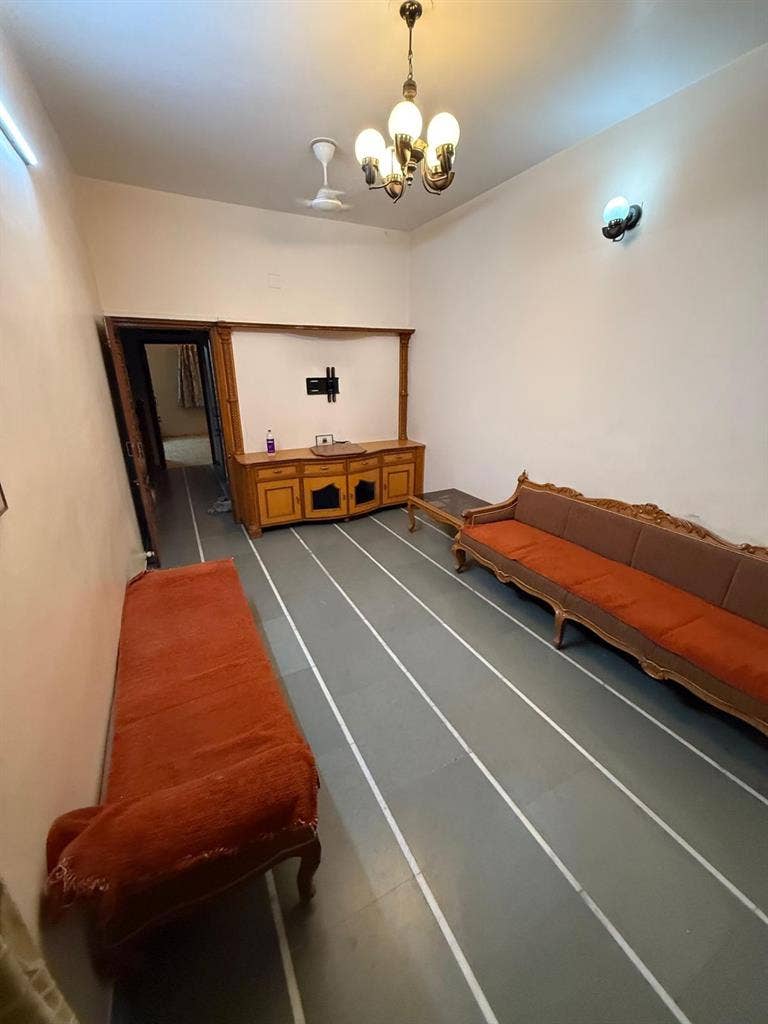 Roommate Required in Double Sharing