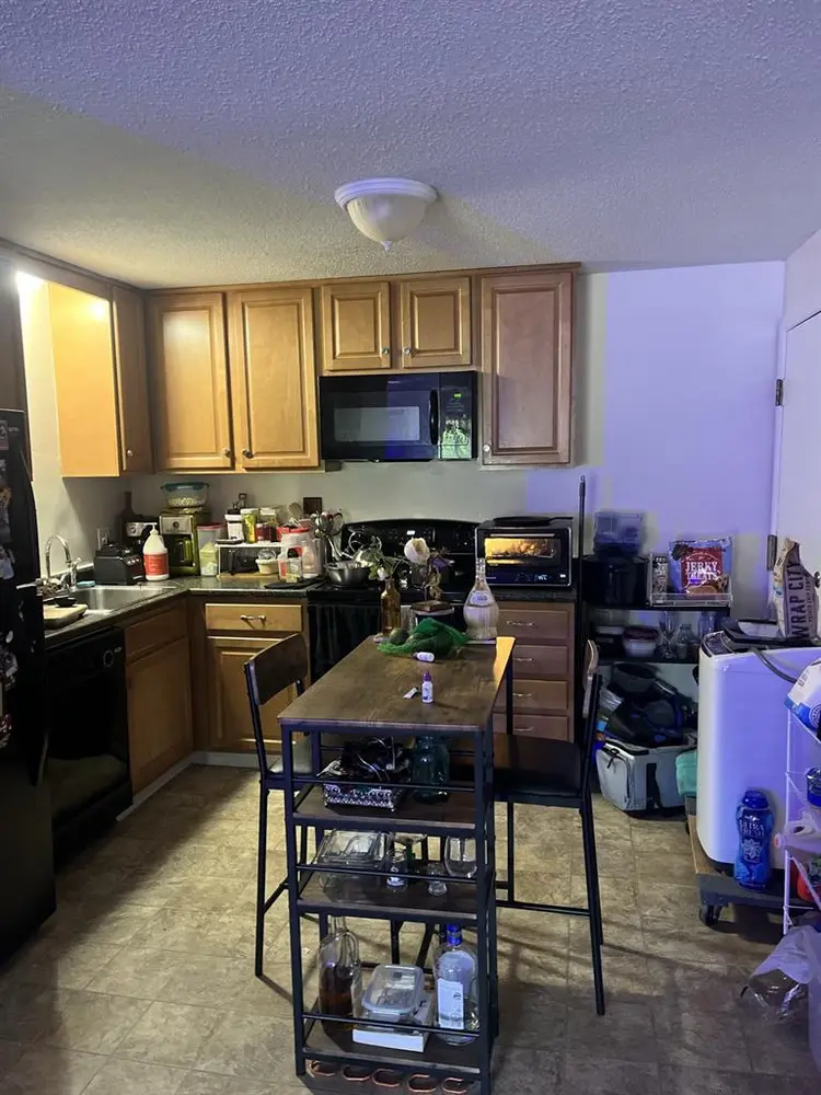 Roommate wanted