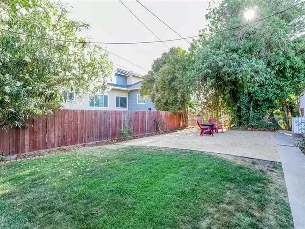 Private room for rent