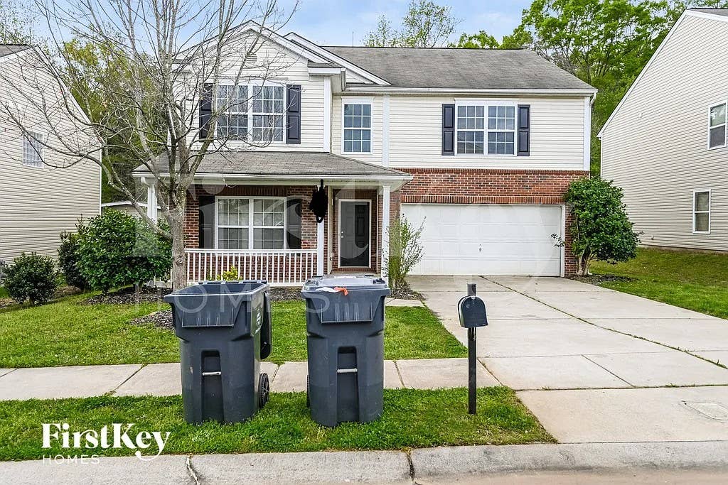 OFFERING Private Room in East CLT