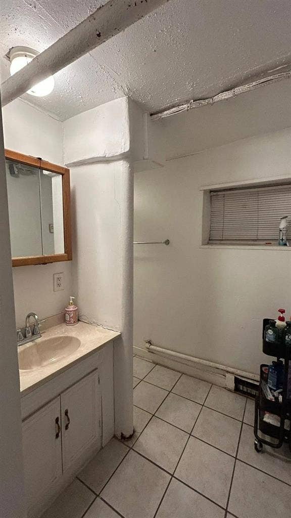Furnished Bedroom near UCLA