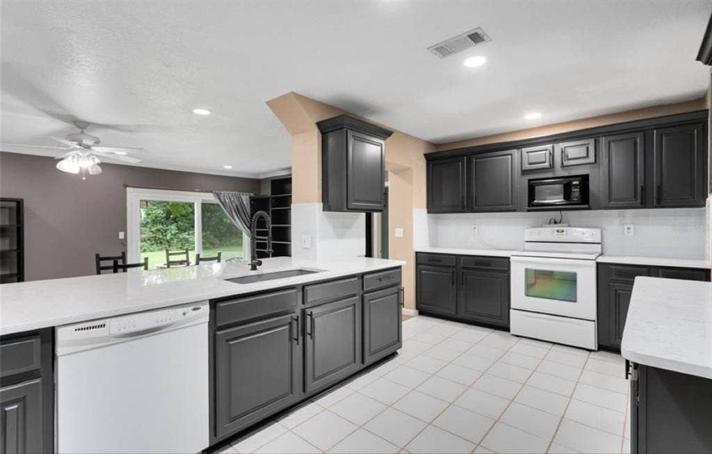 2 Rooms Available in Winter Park