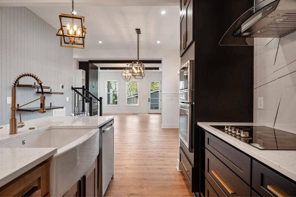 Roomates Wanted luxury home 3DT