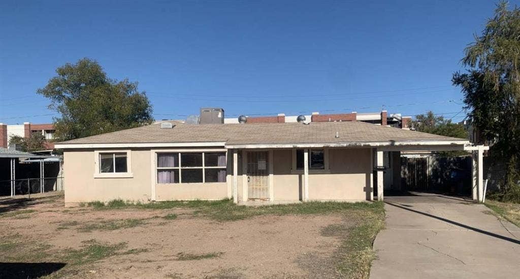 Room for rent by GCU