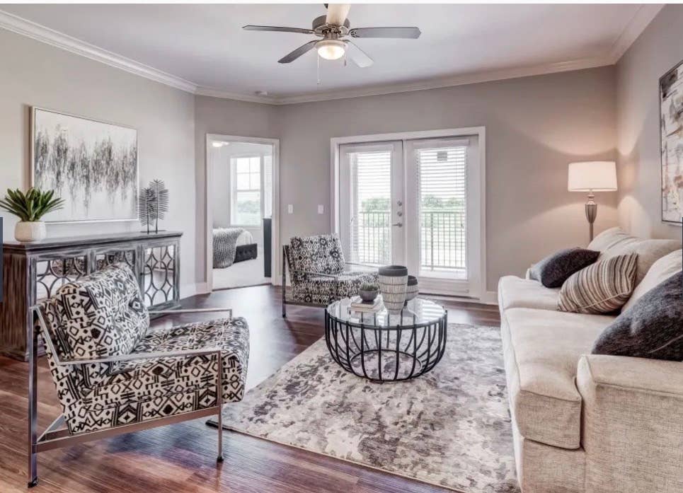 2bhk apartment - frisco August 1st