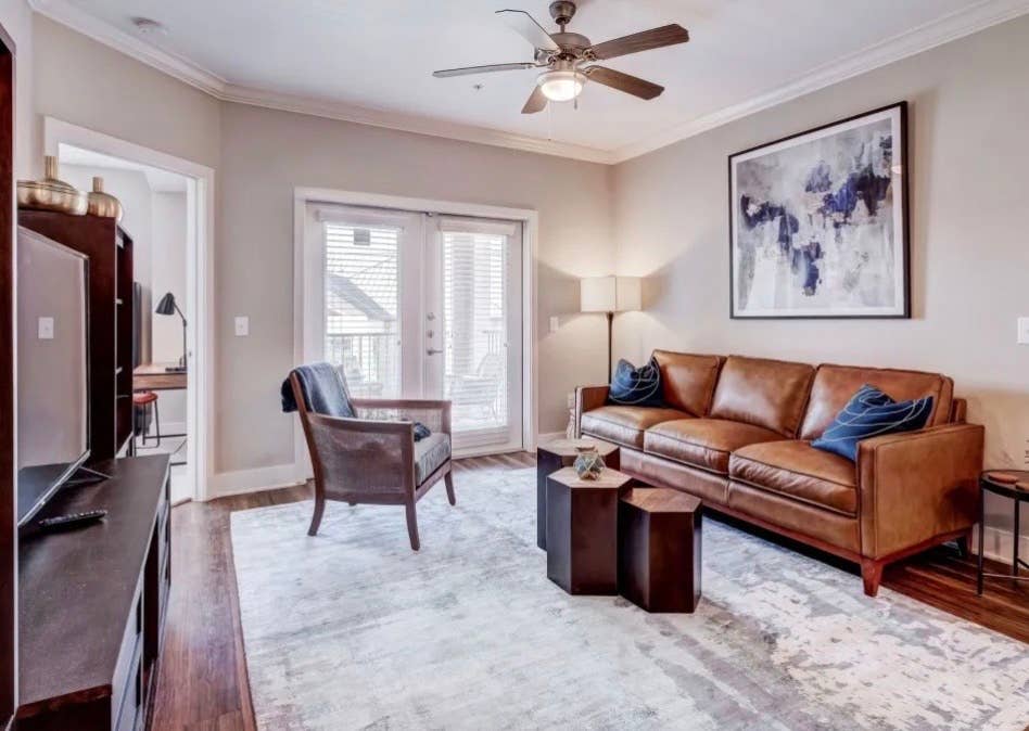 2bhk apartment - frisco August 1st