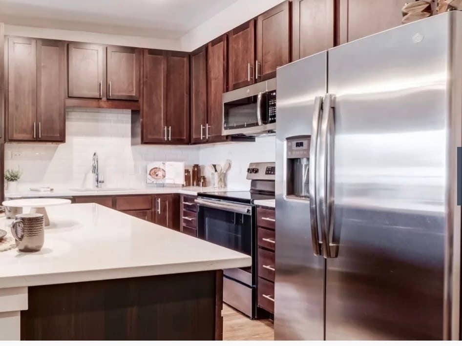 2bhk apartment - frisco August 1st