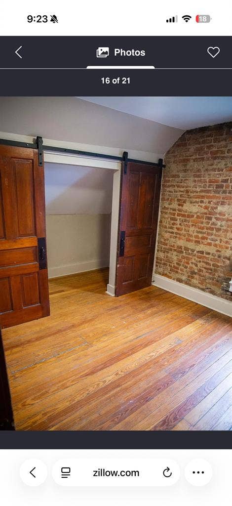 Looking for roommate