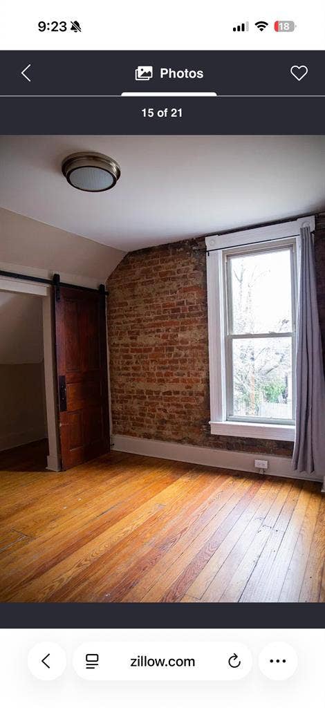 Looking for roommate