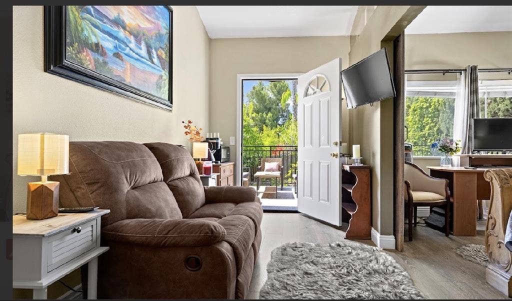 Furnished 1bd resort view balcony